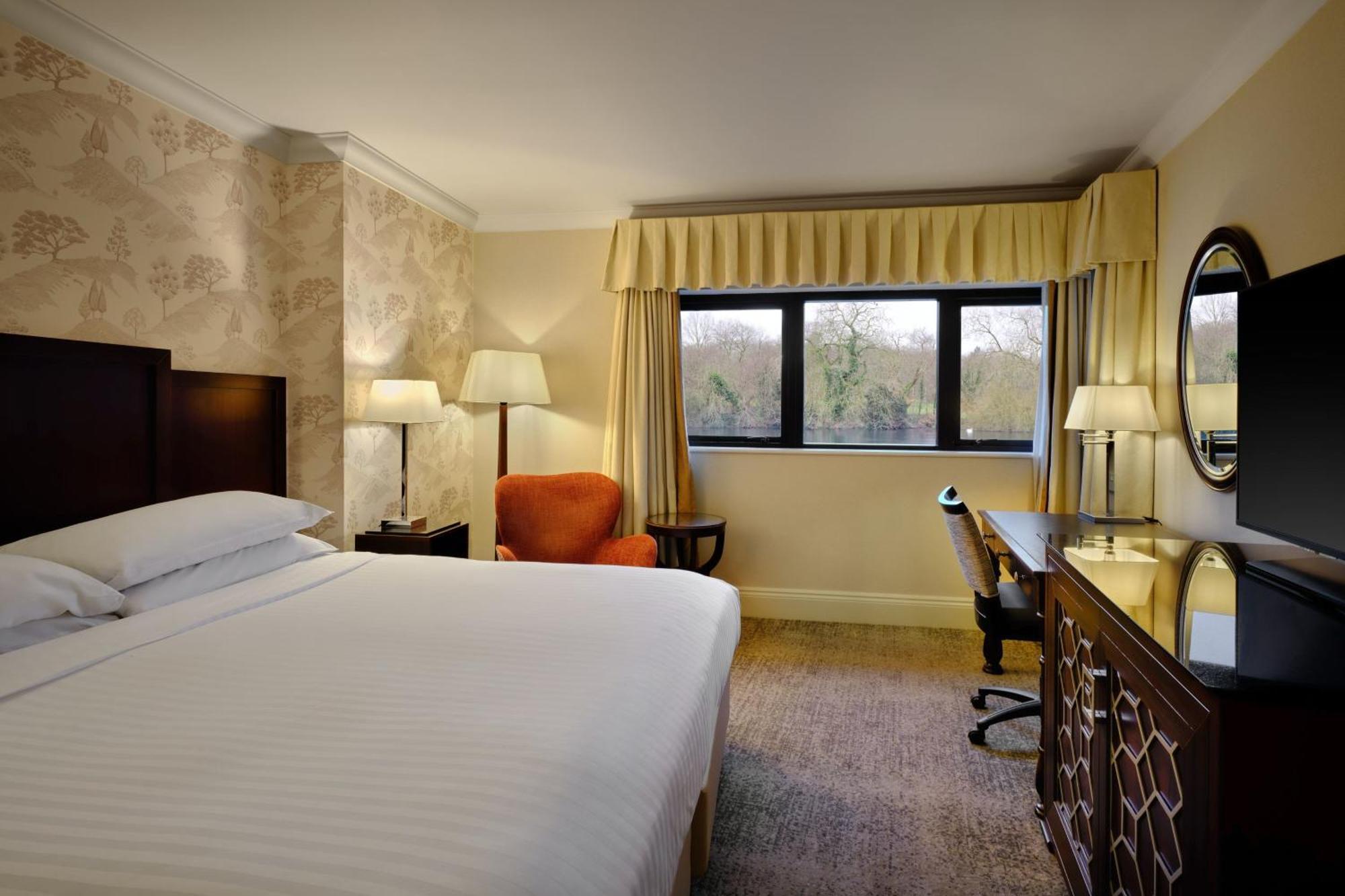 Delta Hotels By Marriott St Pierre Country Club Mathern Exterior foto
