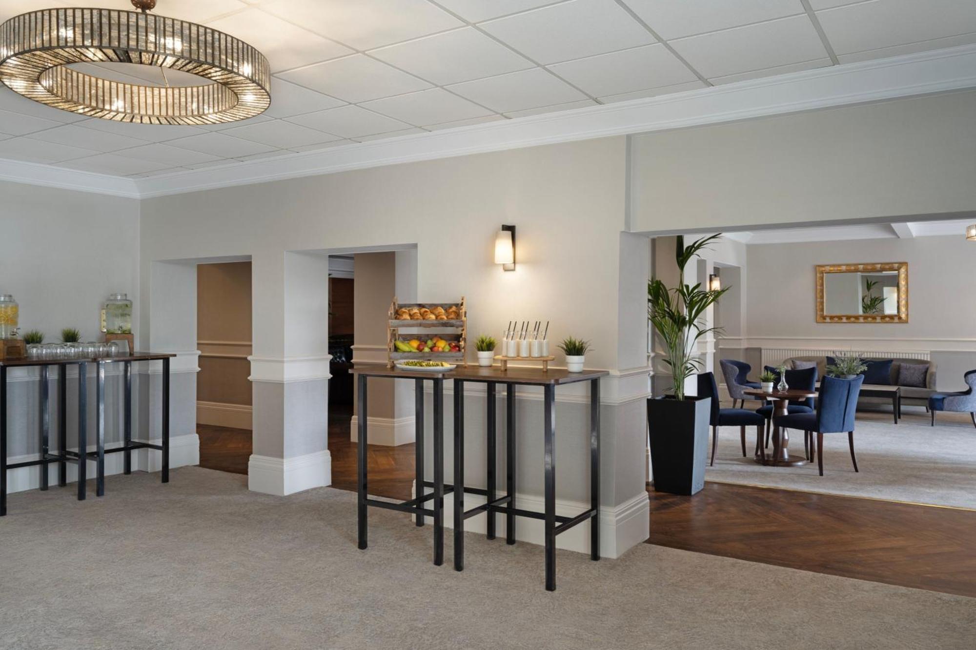 Delta Hotels By Marriott St Pierre Country Club Mathern Exterior foto