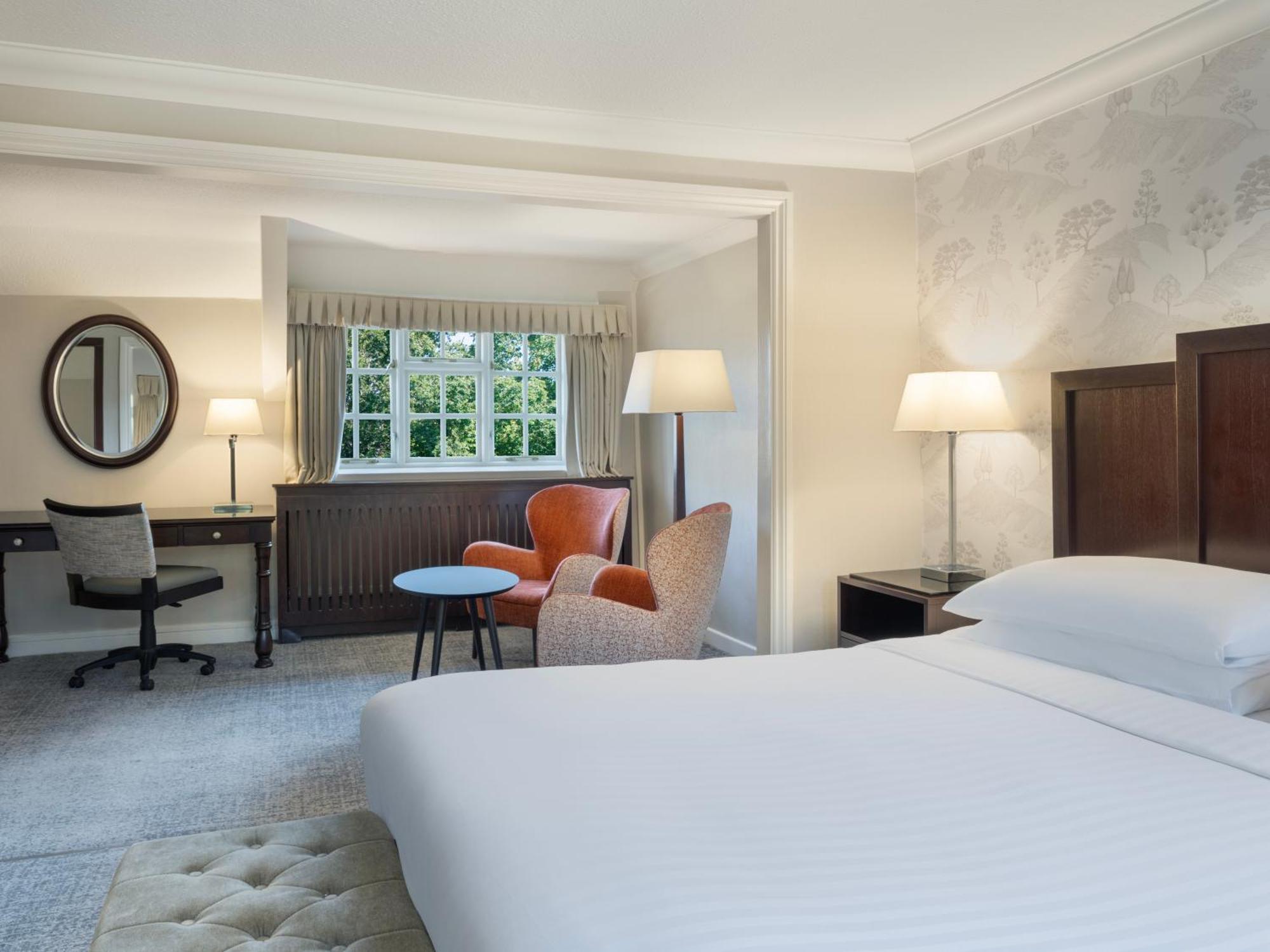 Delta Hotels By Marriott St Pierre Country Club Mathern Exterior foto