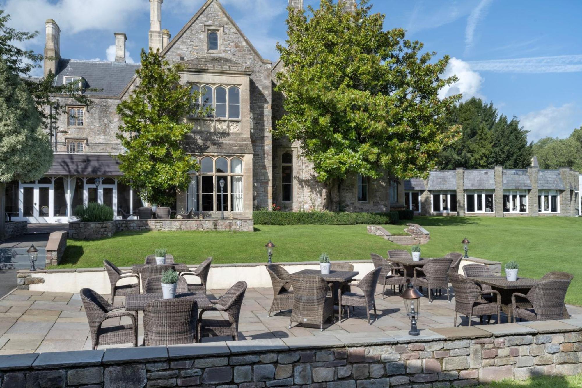 Delta Hotels By Marriott St Pierre Country Club Mathern Exterior foto