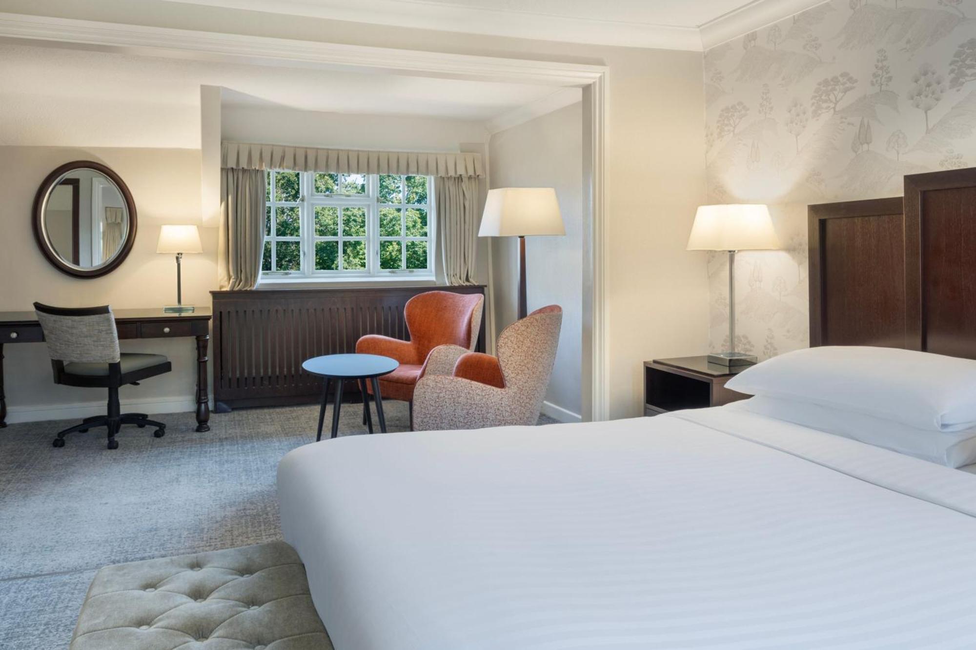 Delta Hotels By Marriott St Pierre Country Club Mathern Exterior foto