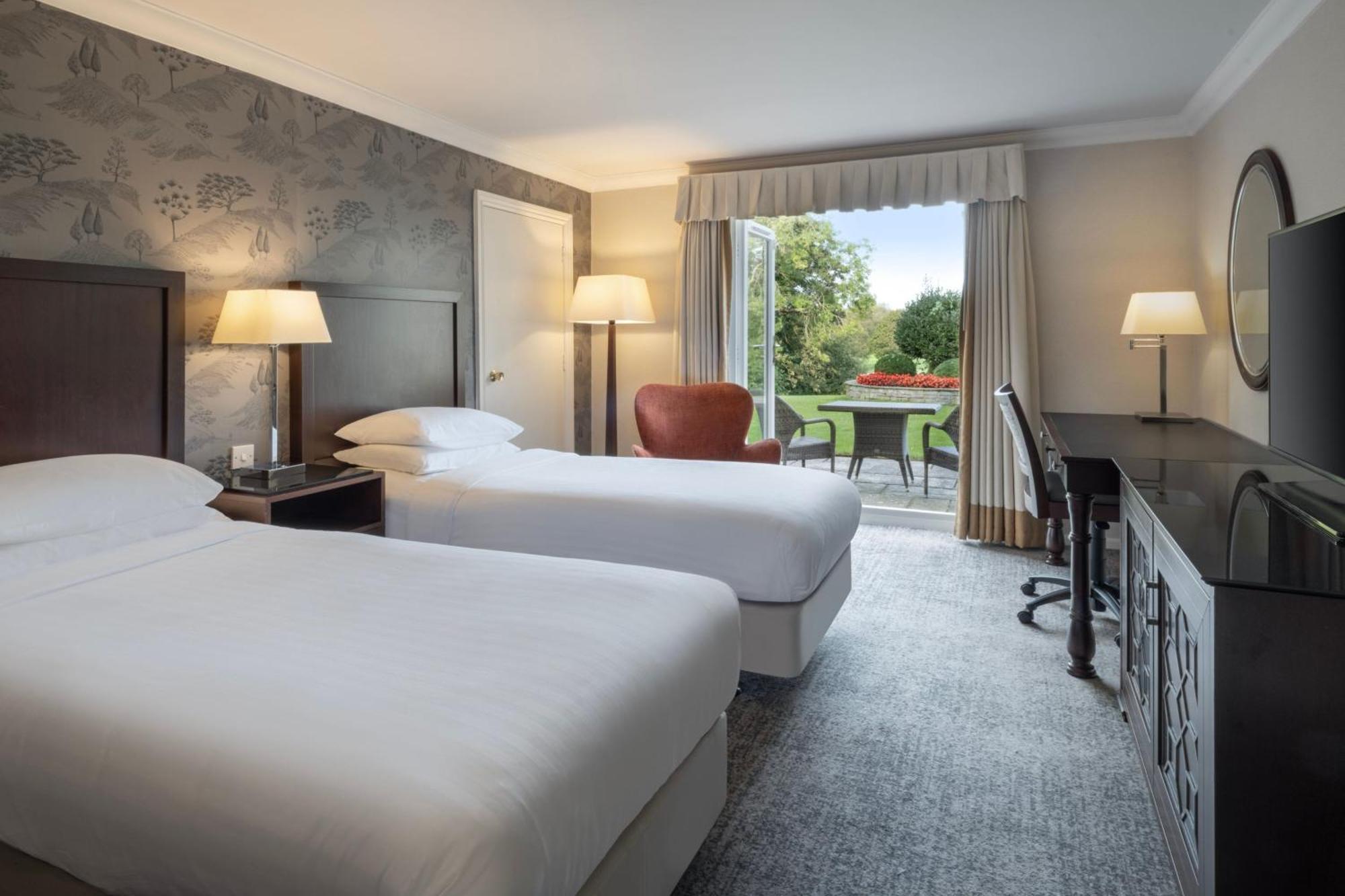 Delta Hotels By Marriott St Pierre Country Club Mathern Exterior foto